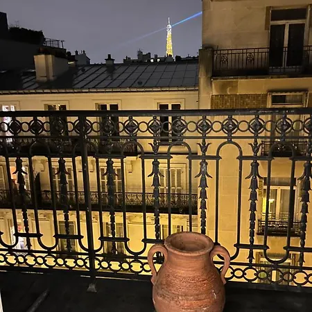 Luxe, Vue Tour Eiffel Ac 5 Ou 6 P * Париж