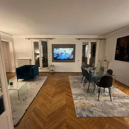 Апартаменты Luxe, Vue Tour Eiffel Ac 5 Ou 6 P *